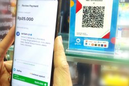 Pengunjung sepi, pengusaha pusat perbelanjaan di Surabaya perkuat penjualan daring