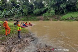 Seorang anak hilang terbawa arus Sungai Ciputrahaji di Ciamis