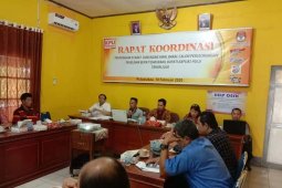Dua pasang calon jalur independen datangi KPU Kapuas Hulu