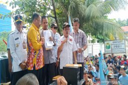 Dewan Kalsel bakal bawa aspirasi buruh ke pusat