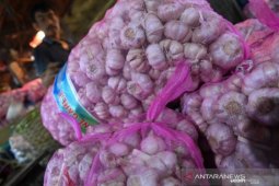 Harga bawang dan cabai di Ambon turun