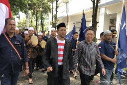 Bakal paslon independen "Malang Jejeg" serahkan syarat dukungan ke KPU