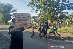 Teater Pakur gelar teatrikal soroti kerusakan jalan di Bengkulu