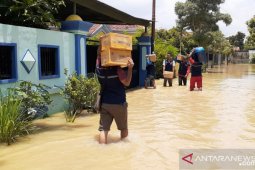 Young Muhammadiyah provides social services in Meratus Mountains