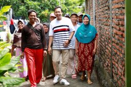 Gus Muhdlor tetap blusukan meski elektabilitas survei tertinggi