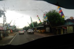 Dekorasi sepanjang jalan sambut haul  guru Sakumpul