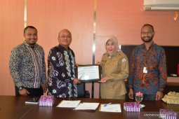 PLN-Pemkab Batola tandatangani MoU pajak penerangan jalan