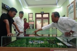 Stafsus Presiden Billy Mambrassar bina IBT UTU Meulaboh