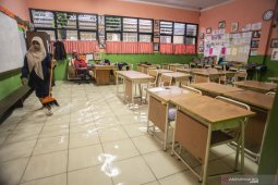 Floods disrupt teaching, learning activities in Jakarta's 159 schools