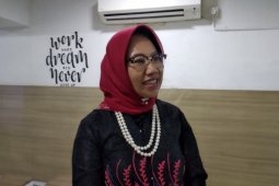 Kemendikbud berikan bantuan APD kepada RS Unair dan UGM