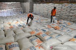 Stok beras cukup hingga Juni 2020