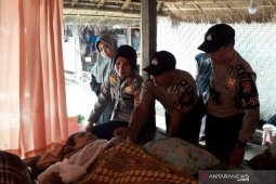 Gagal bunuh diri dengan menyayat perut, nyawa pria ini berakhir di dahan pohon mangga