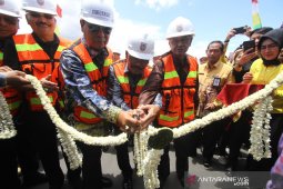 Gubernur Resmikan Jembatan Sungai Lulut