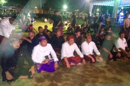 Wali Kota dan wakilnya nikmati hiburan HUT Denpasar ke-232