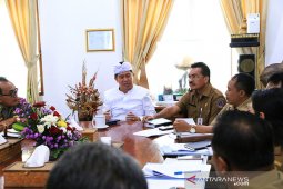Pemkab Klungkung permudah perizinan untuk pelaku usaha di desa