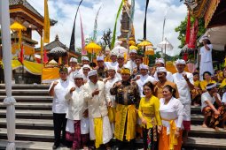 Ribuan umat Hindu di Lampung menggelar prosesi Puja Wali