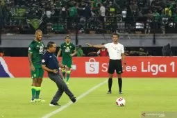 Kaleidoskop Liga Indonesia : Corona dan dagelan sepak bola kita
