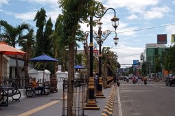Pemkot Madiun  tata jalur pedestrian tahap II Maret