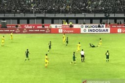 Liga 1: Persebaya vs Persik 1-1 di babak pertama