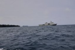 KRI Semarang-594 jadi pusat komando observasi Covid-19 di Pulau Sebaru