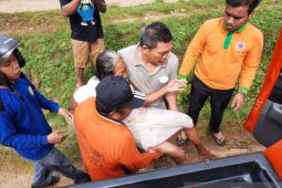 BPBD Kabupaten Gorontalo evakuasi korban banjir di Boliyohuto