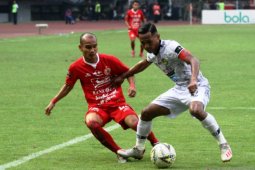 Liga 1: Persebaya relakan Abduh Lestaluhu bela Persikabo