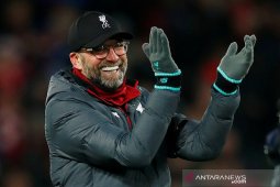 Semangat Klopp kembali saat sepak bola Inggris  mendekati "restart"