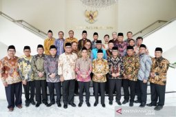 Rektor Unja hadir bersama Forum Rektor audiensi dengan  Wapres