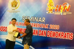 Wagub Jatim:  Media massa berperan memberikan pendidikan politik