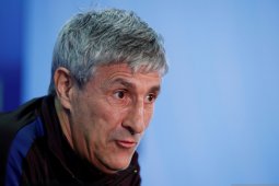 Asisten berulah, pelatih Barcelona minta maaf