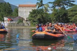 Bupati Bogor gelar aksi bersih-bersih Situ Tamansari untuk pengendalian banjir