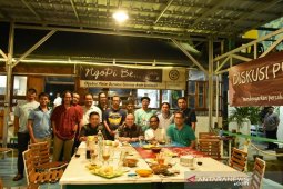Gubernur Babel Diskusi Dengan Komunitas di Belitung