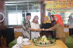 Bupati Pringsewu buka "beauty class" HARPI Melati