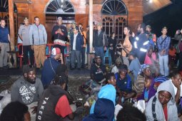 Kapolda Papua kunjungi pengungsi Tembagapura di Timika