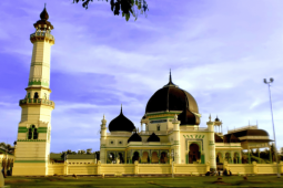 Pahlawan Nasional Tengku Amir Hamzah dan Masjid Azizi Tanjungpura ikon sejarah tak terpisahkan