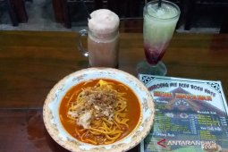 Sensasi nikmatnya Mi Aceh kaya rempah "Boeh Hate" di Jember