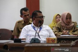 Cegah penyebaran COVID-19, Bandara Hanandjoedin Belitung semprotkan desinfektan