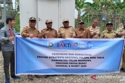 Fiber optik di Teluk Wondama dioperasikan