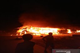 Jual "bensin ketengan", wanita paruh baya ini harus kehilangan rumah akibat kebakaran