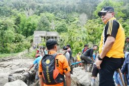 Banjir merendam pemukiman paksa seribuan kepala keluarga di Poso mengungsi