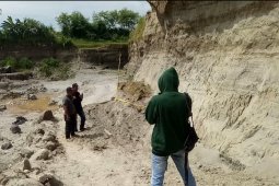 Pekerja tambang sirtu di Mojokerto tewas tertimbun longsoran material