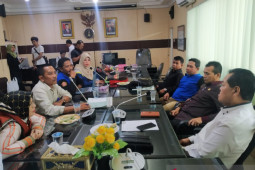 DPRD Banjarmasin mendorong Karang Taruna bangun dari "mati suri"