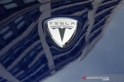 Tesla dikabarkan akan rilis Autopilot mobil listrik nirawaknya