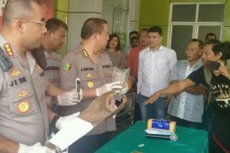 Polrestabes Medan ringkus tersangka pembunuh remaja di dalam plafon