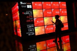 IHSG anjlok BEI berlakukan Trading Halt
