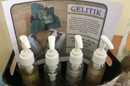 LIPI bagikan "hand sanitizer" ke sekolah untuk cegah COVID-19