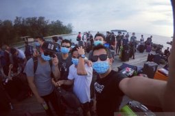 Panglima Kogasgabpad pantau pemindahan ABK World Dream