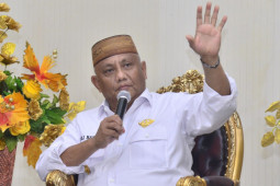 Rusli minta OPD turun lapangan, jangan hanya kirim foto ke grup