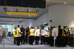 Jokowi cek perangkat pemindai suhu tubuh di Bandara Soetta