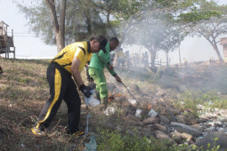 Antisipasi corona, Polres Lhokseumawe gotong royong tempat rawan penyakit